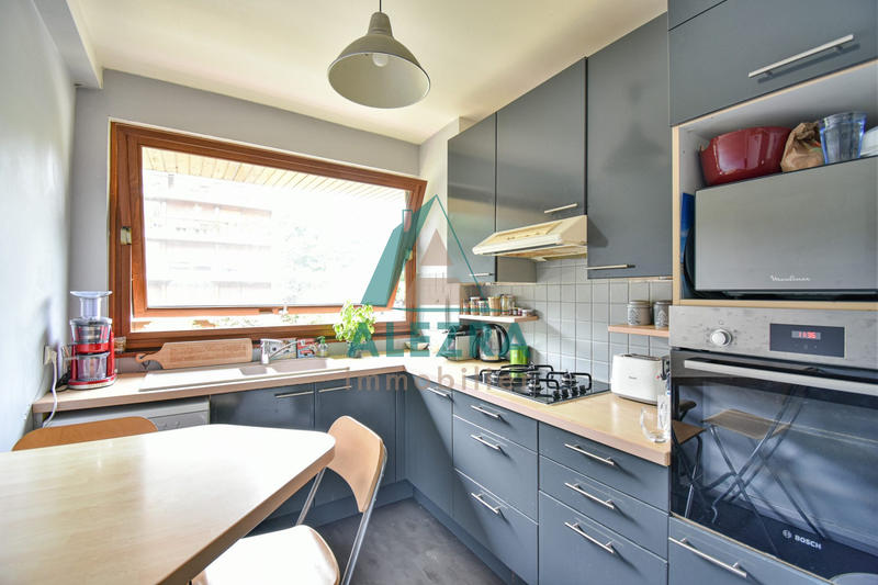 Appartement - 86 m² - 4 pièces