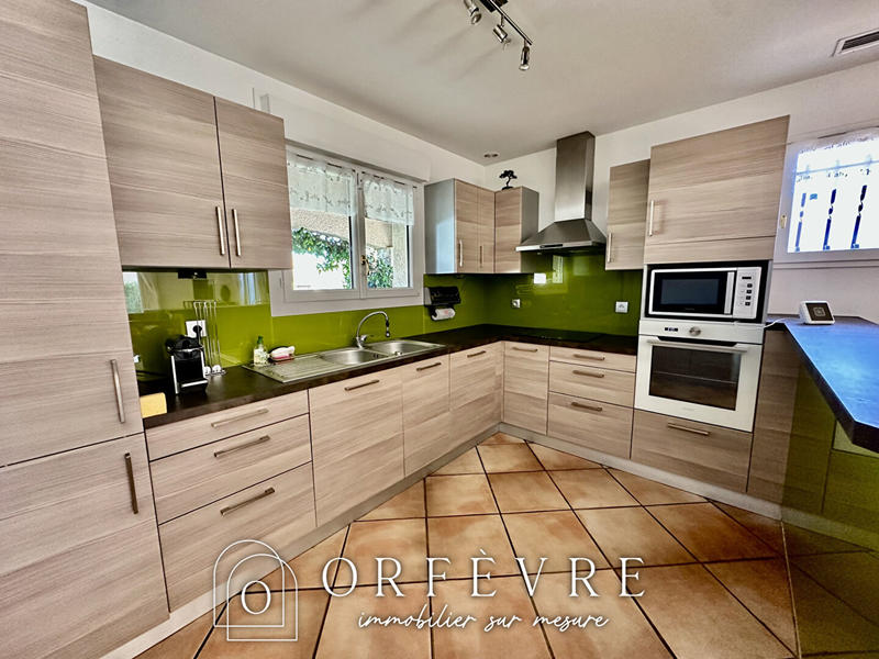 Maison - 95 m² - 4 pièces