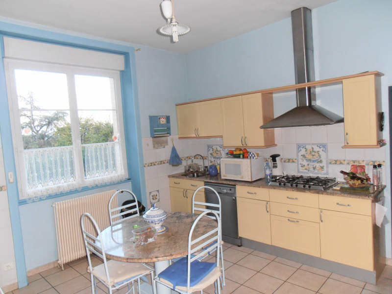 Maison - 260 m² - 8 pièces