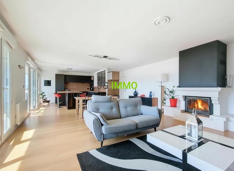 Appartement - 93 m² - 3 pièces