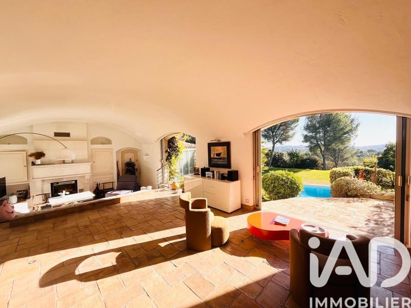 Maison de maîtres - 310 m² - 10 pièces