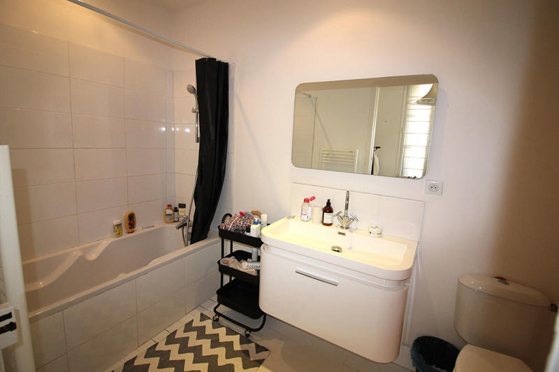 Maison - 250 m² - 9 pièces