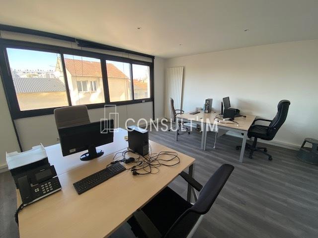 Bureau - 97 m²