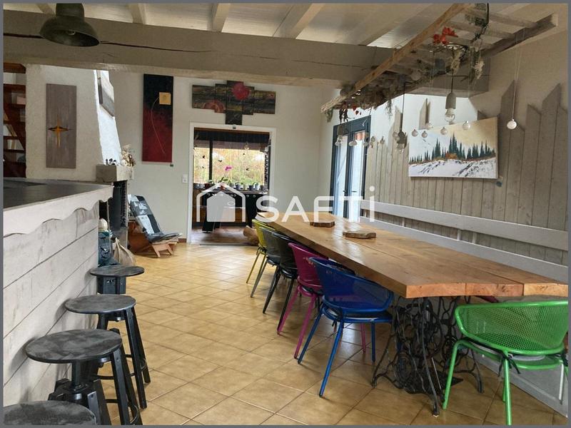 Châlet - 280 m² - 8 pièces