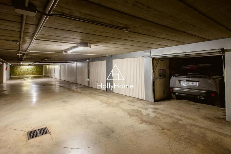 Appartement ancien - 85 m² - 4 pièces