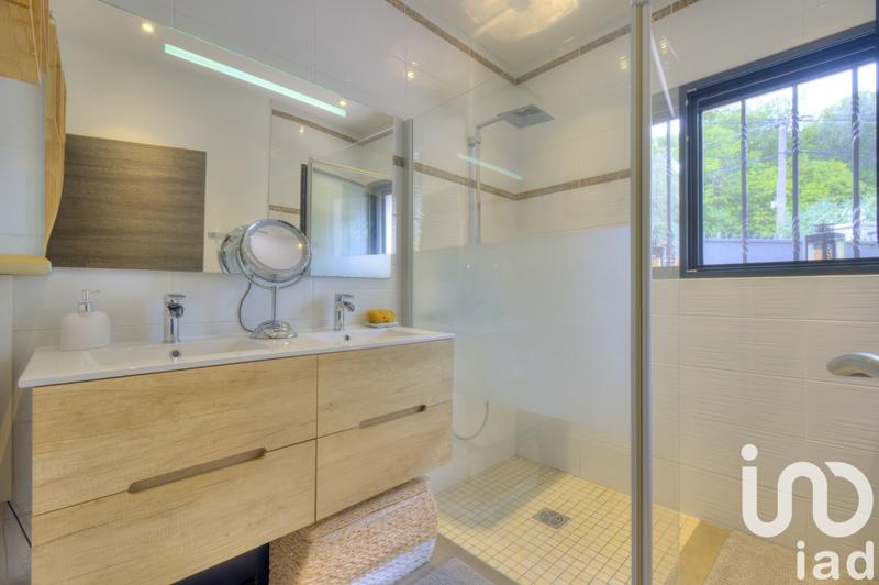 Maison - 160 m² - 7 pièces