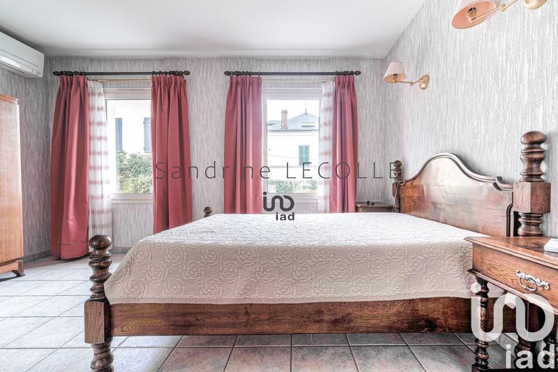 Maison - 448 m² - 9 pièces