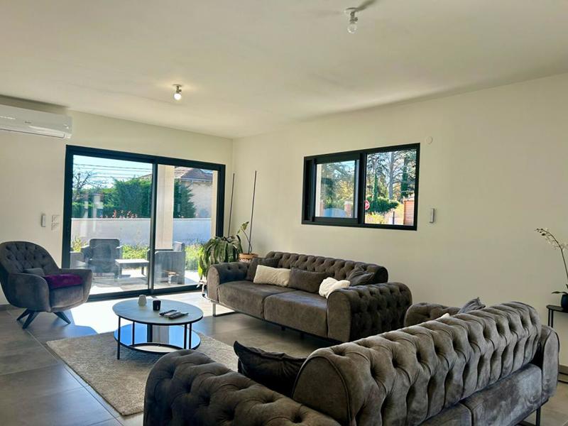 Maison - 122 m² - 4 pièces