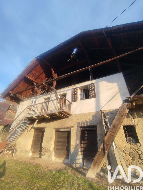 Maison - 200 m² - 4 pièces