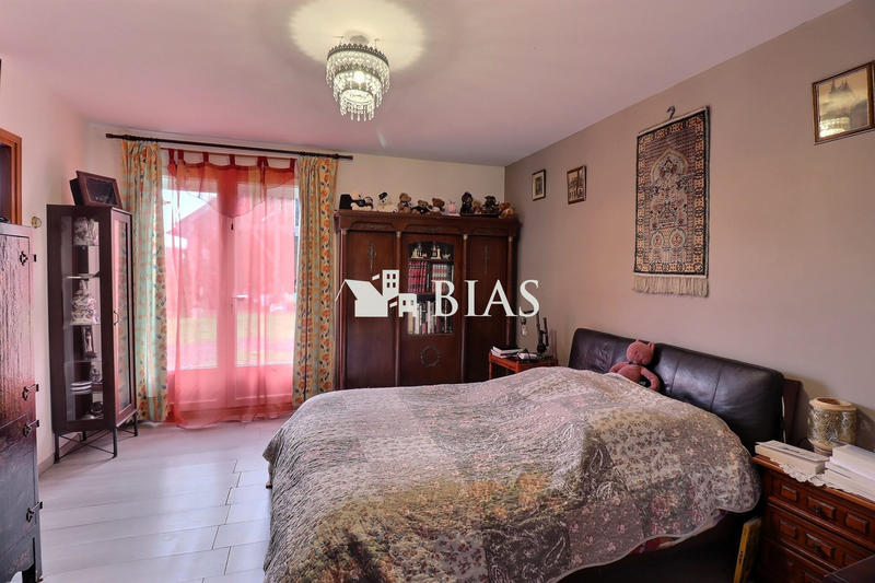 Maison - 363 m² - 10 pièces