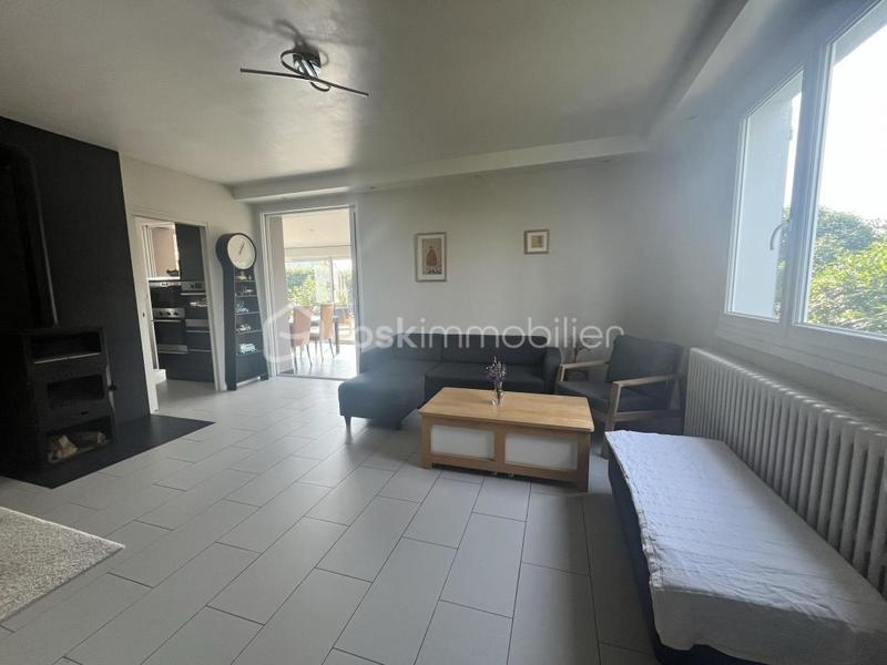 Maison traditionnelle - 168 m² - 6 pièces