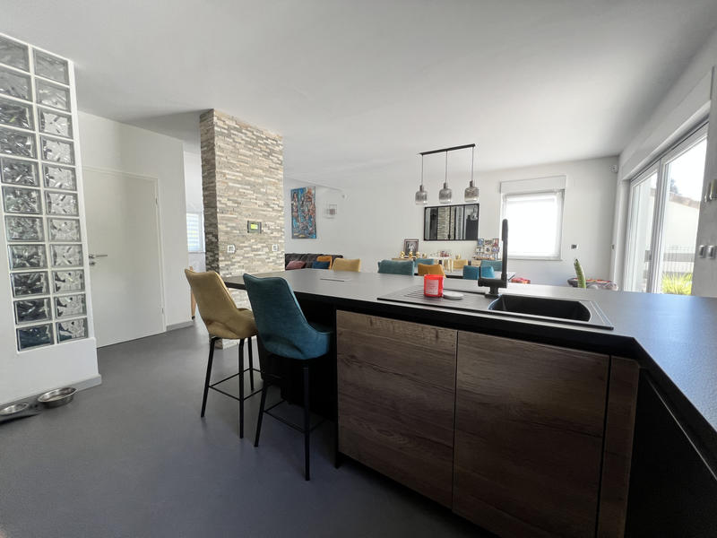 Maison - 163 m² - 6 pièces