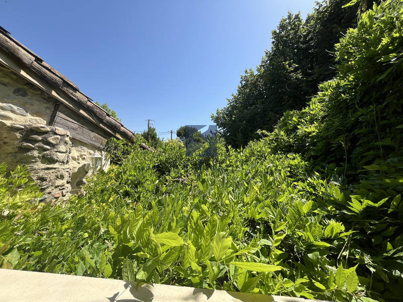 Propriété - 395 m² - 15 pièces