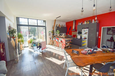 Maison - 189 m² - 7 pièces