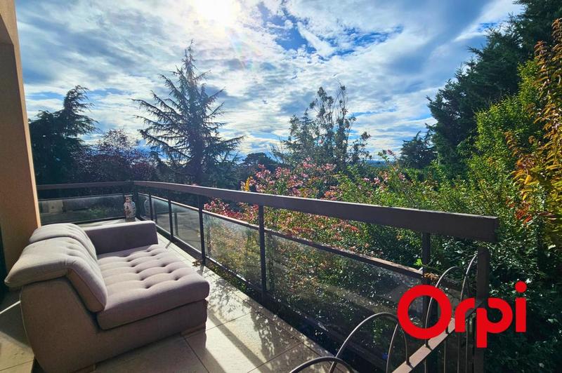 Villa - 210 m² - 5 pièces