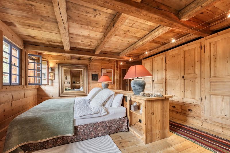 Châlet - 365 m² - 15 pièces