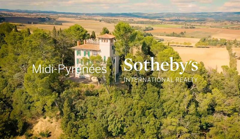 Maison de maîtres - 430 m² - 8 pièces