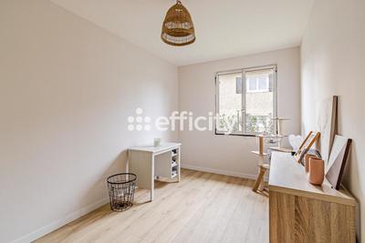 Maison - 114 m² - 4 pièces