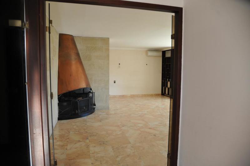 Maison - 300 m² - 12 pièces