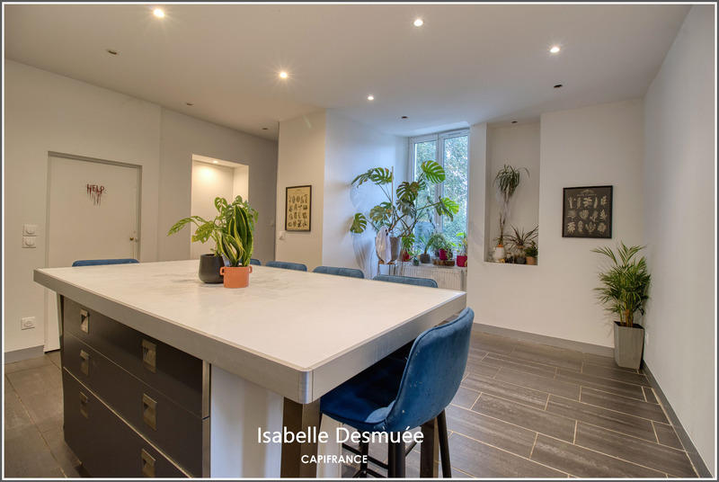 Maison - 98 m² - 5 pièces