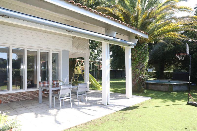 Villa - 270 m² - 7 pièces