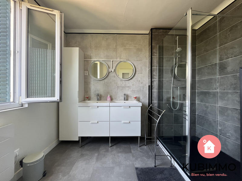 Maison - 85 m² - 4 pièces