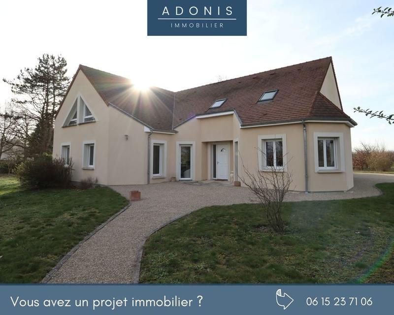 Maison - 255 m² - 10 pièces