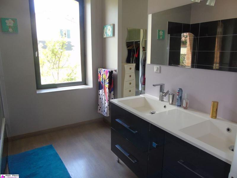 Maison contemporaine - 201 m² - 5 pièces