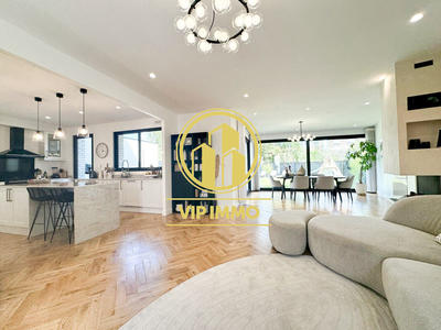 Maison contemporaine - 160 m² - 8 pièces