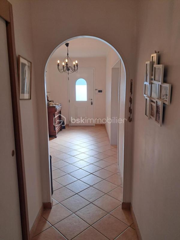 Maison traditionnelle - 180 m² - 6 pièces