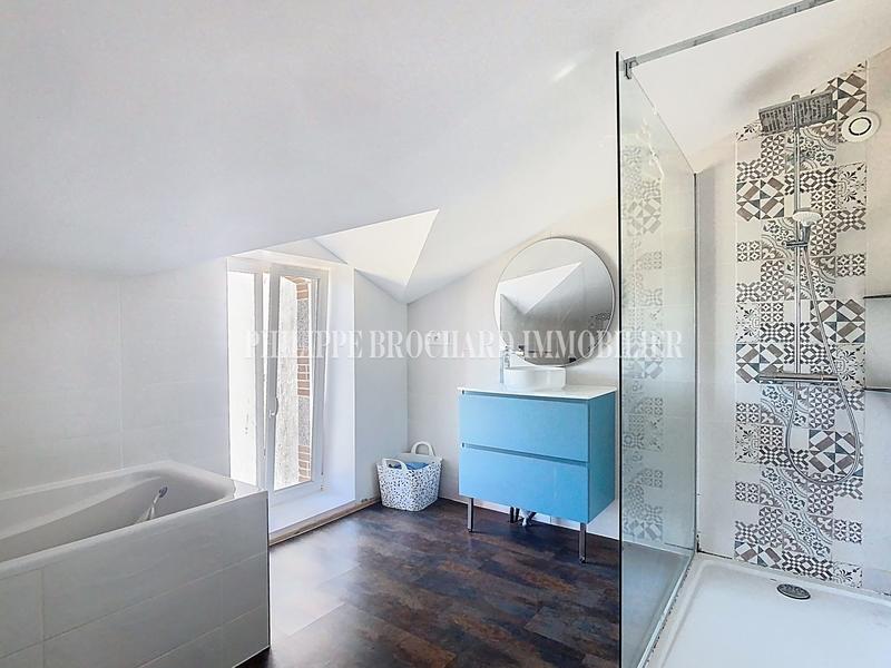 Maison - 98 m² - 5 pièces