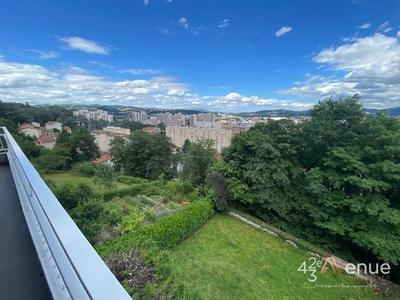 Maison - 199 m² - 7 pièces