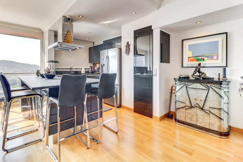 Appartement - 96 m² - 4 pièces