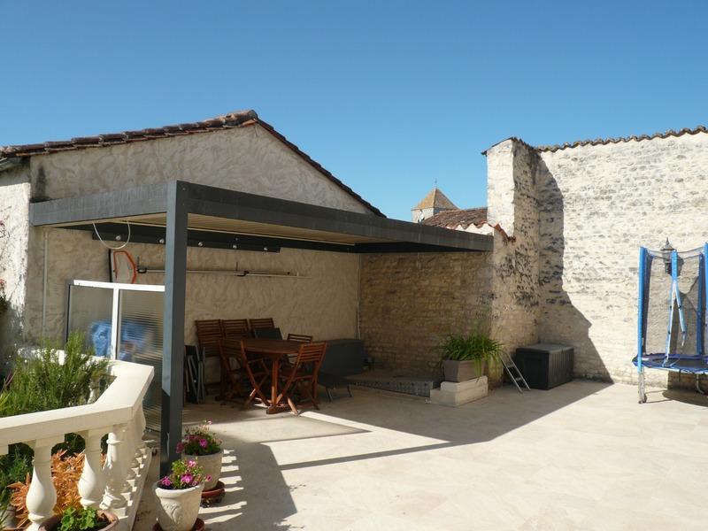 Maison - 350 m² - 9 pièces