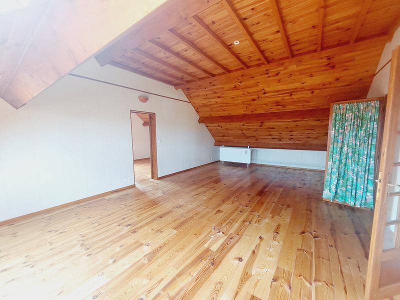 Maison - 190 m² - 7 pièces