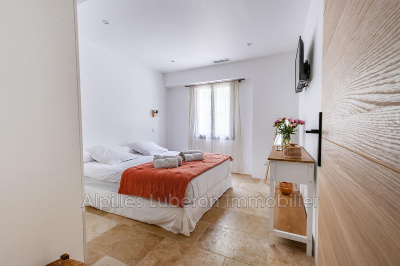 Mas - 380 m² - 9 pièces