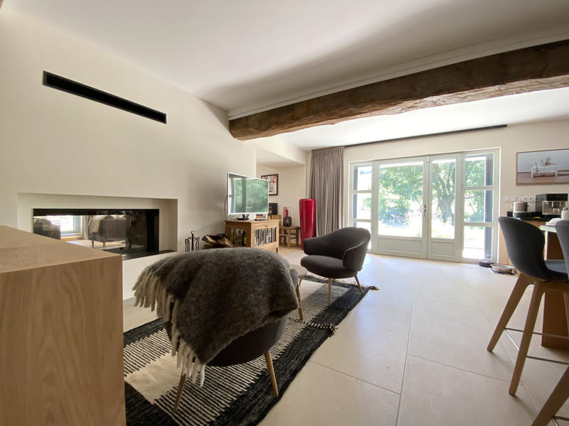 Maison - 245 m² - 5 pièces