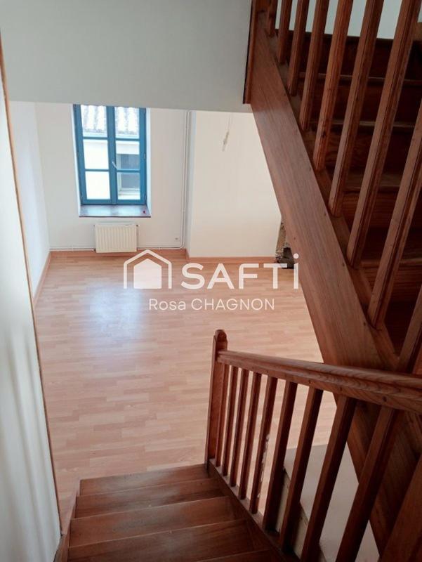 Maison - 240 m² - 8 pièces