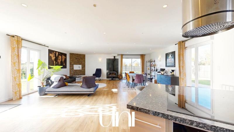 Maison - 111 m² - 5 pièces