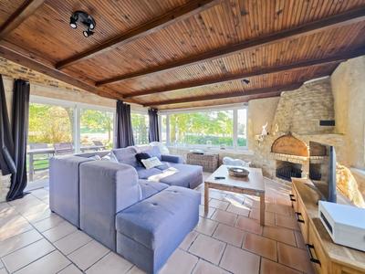 Maison - 264 m² - 10 pièces