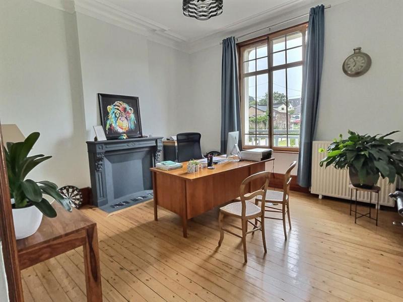 Propriété - 425 m² - 13 pièces