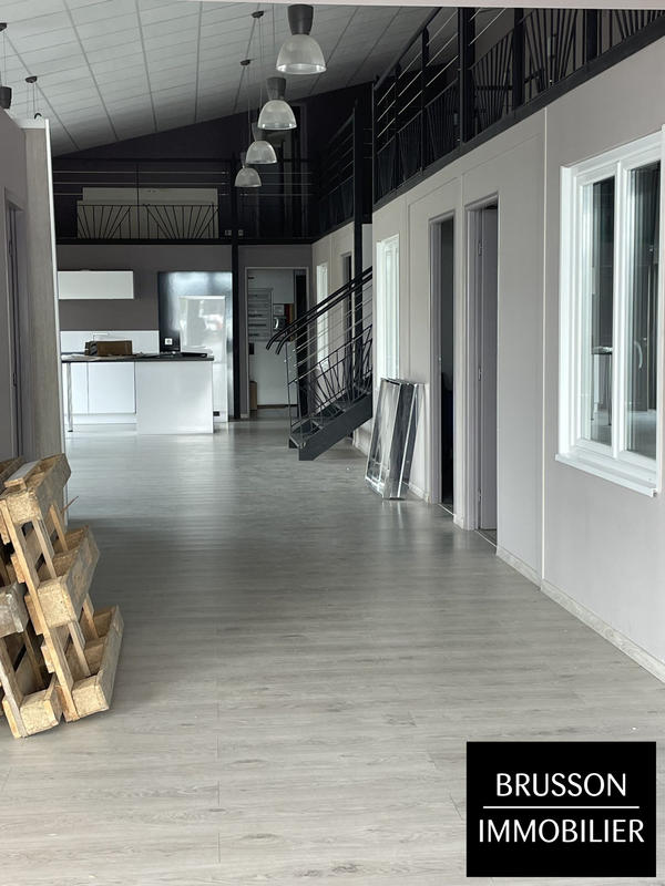 Local commercial - 290 m²