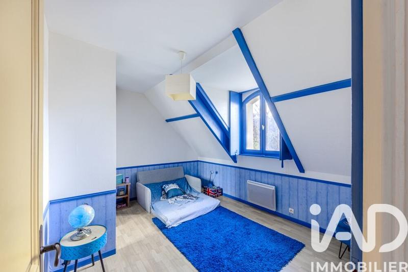 Maison - 136 m² - 9 pièces