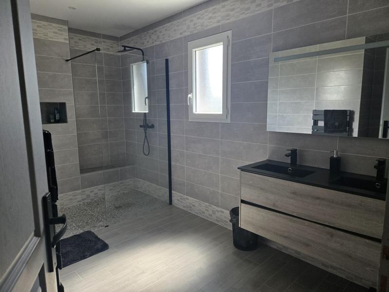 Maison - 95 m² - 7 pièces