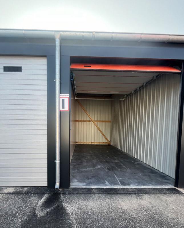 Garage - 28 m²