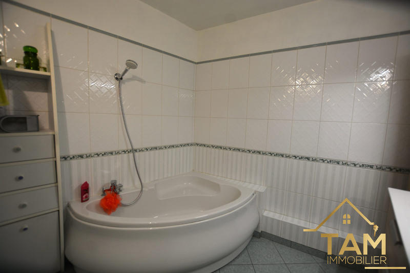 Appartement - 103 m² - 5 pièces