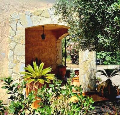 Maison - 236 m² - 7 pièces