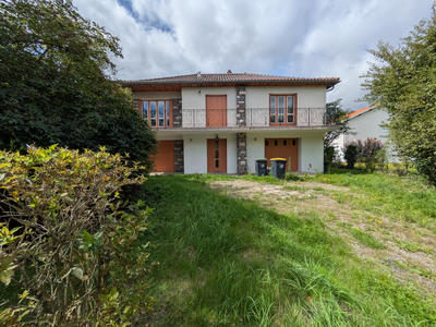 Maison - 154 m² - 8 pièces