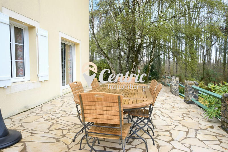 Maison - 144 m² - 5 pièces