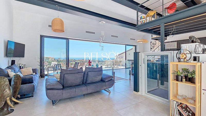 Maison contemporaine - 195 m² - 6 pièces